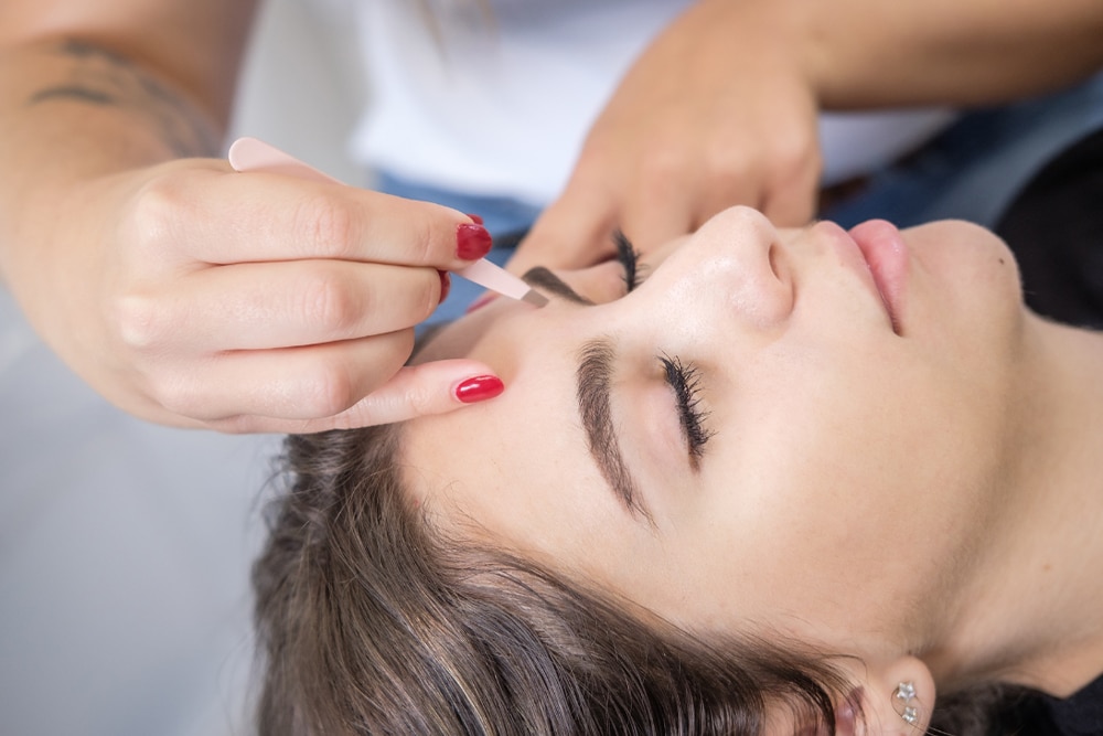 épilations des sourcils